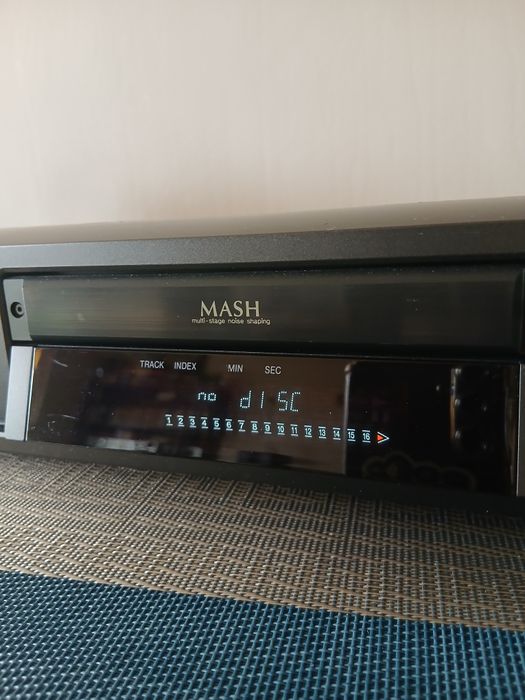 Odtwarzacz cd Technics SL -PG3