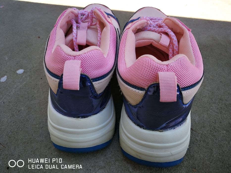 Женские кросовки