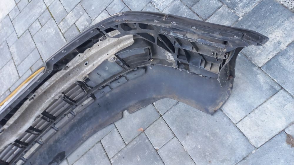 Audi a4 b5 95-99 zderzak przód przedni czarny ly9b