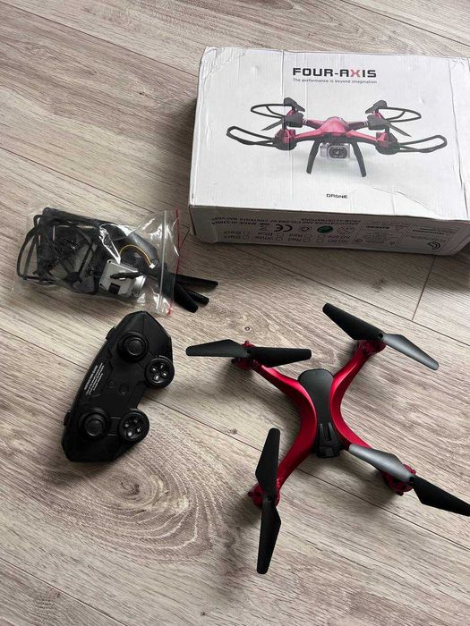 Квадрокоптер FOUR-AXIS Drone з FPV камерою та пультом