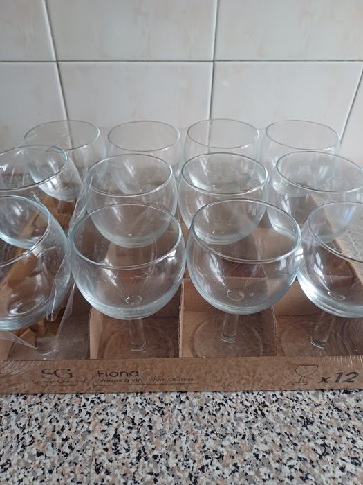 Lote de copos novos embalados