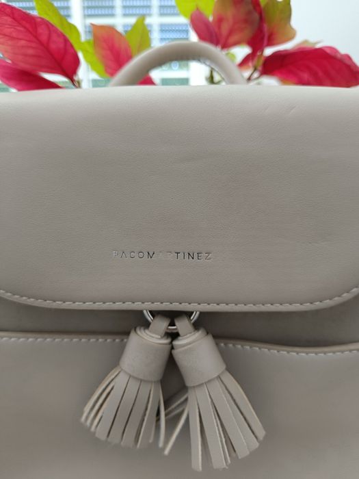 Mochila cinzenta Paco Martinez