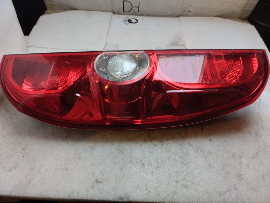 Lampa tylna Fiat Doblo ll