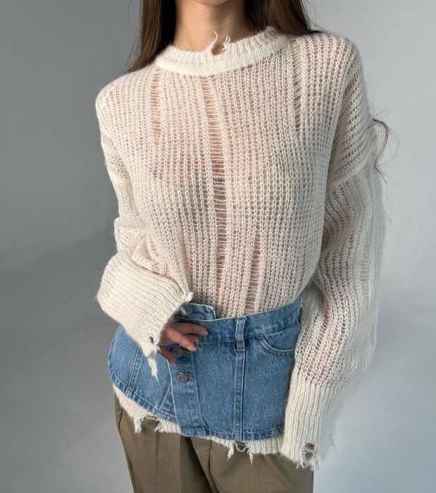 Тонкий трендовий светр