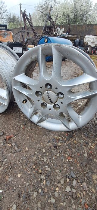 Продаж Титанів R 14