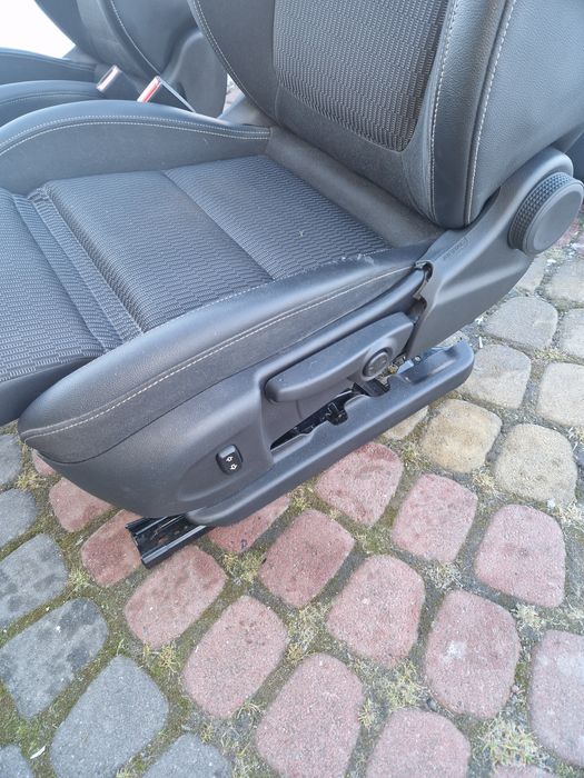 Сидіння Opel Insignia B 2017+