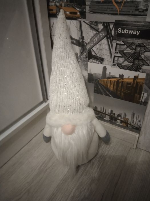 Krasnal  świąteczny