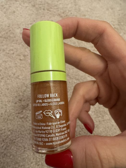 NYX Professional Makeup Fat Oil Lip Drip z drobinkami 4,8ml.