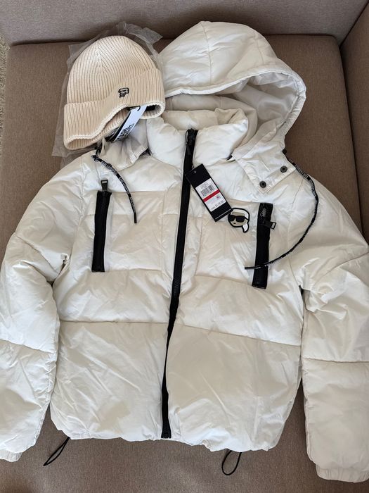 Куртка KARL LAGERFELD нова та шапка нова