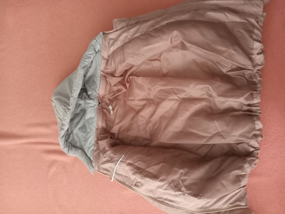 Куртка осіння 46 розмір