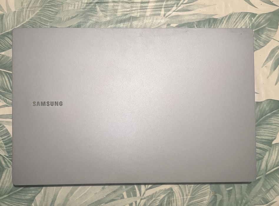 Laptop Samsung Galaxy Book 4