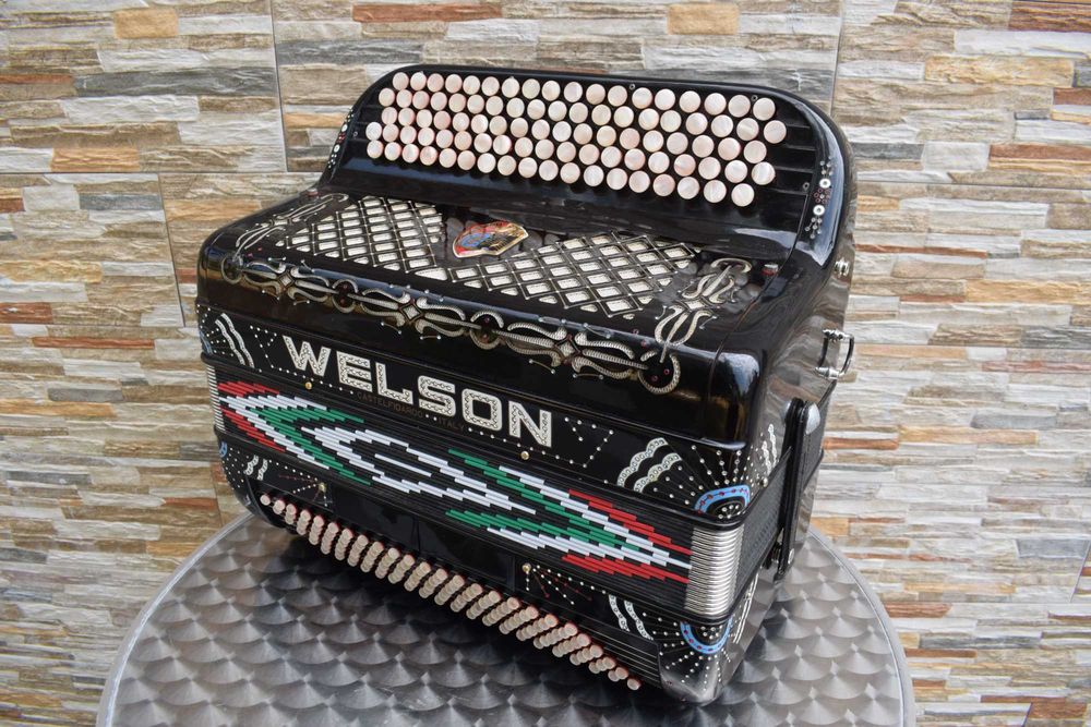 Acordeao Welson Castelli Fidardo 4 Voz 120 baixos. N 220
