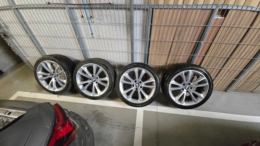 Kola BMW 245/40/19 Lato