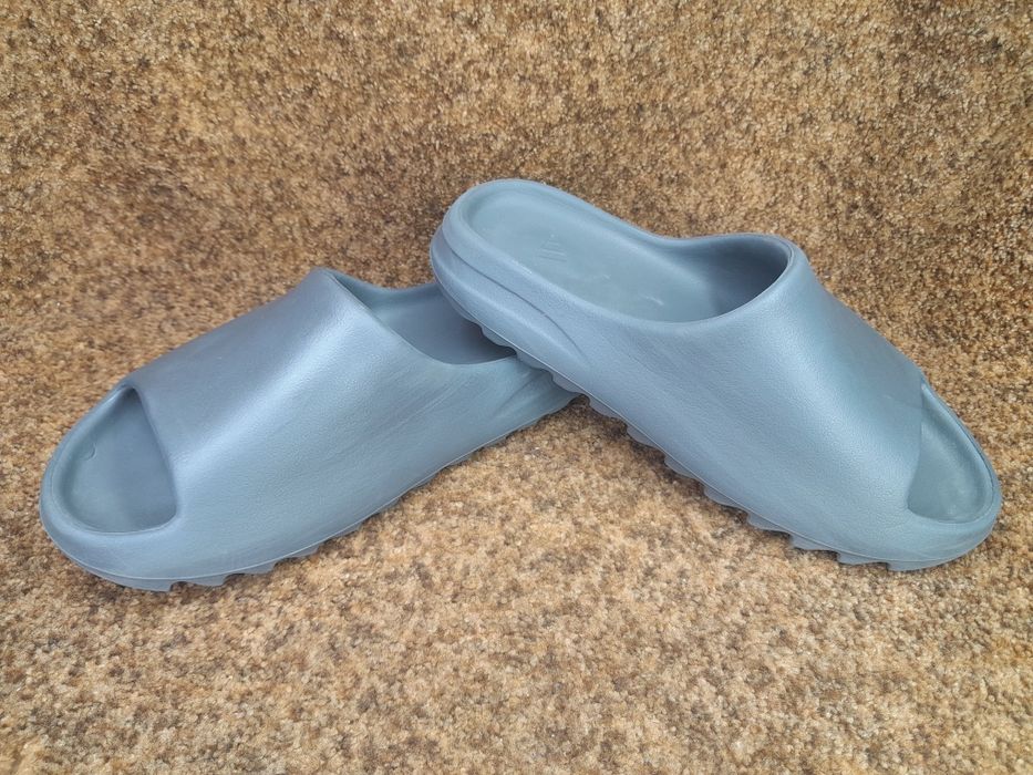 Шльопанці , босоніжки Adidas Yeezy  44 розмір.