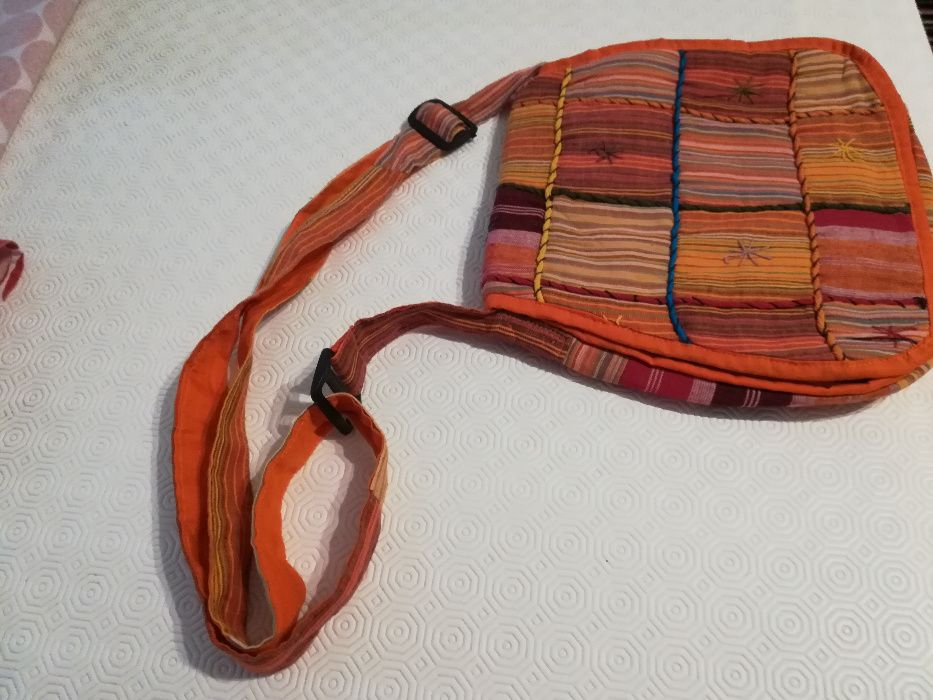 Mala de tecido made in Nepal - NOVA