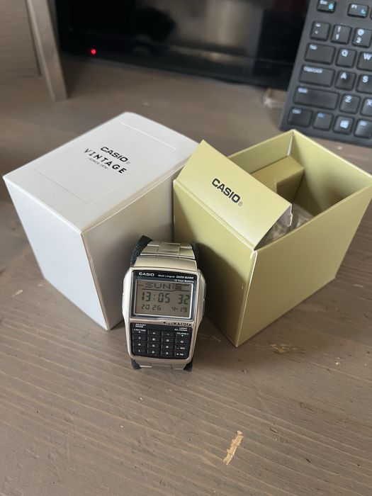 Zegarek z kalkulatorem Casio DBC-32D