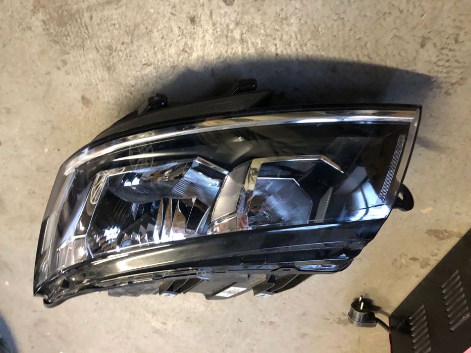 VW T6 7L 7L1 Lift 19-23 Lampa Lewy Lewa Przód Przednia 7L1941005B