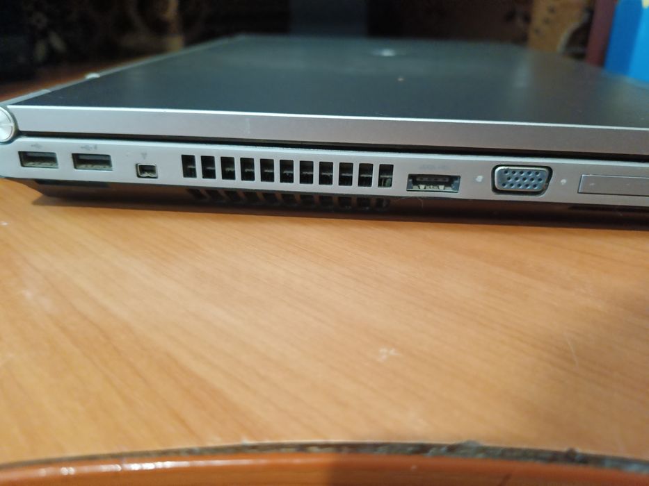 Ноутбук HP (читайте описаніє)