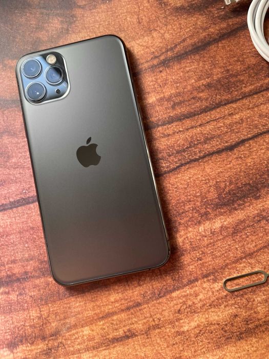 iPhone 11 Pro 64GB Cinza Desbloqueado Com Novo