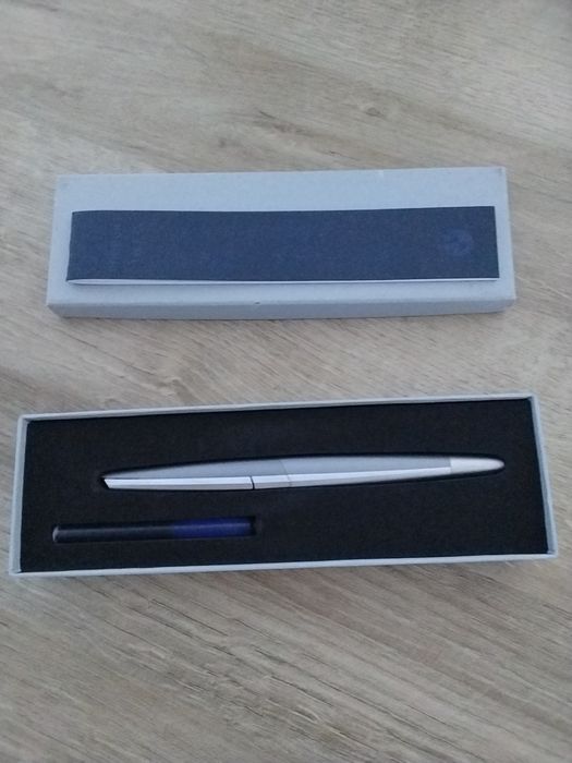 Caneta bmw de tinta permanente