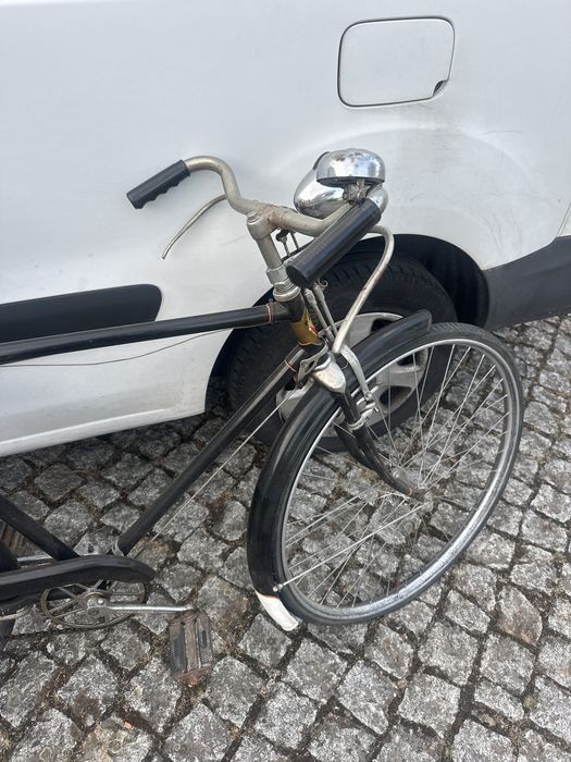 Bicicleta pasteleira antiga