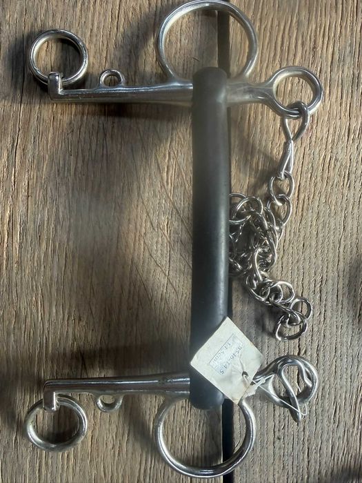 Pelham gumowy prosty 14,5 cm / 19 mm z łańcuszkiem