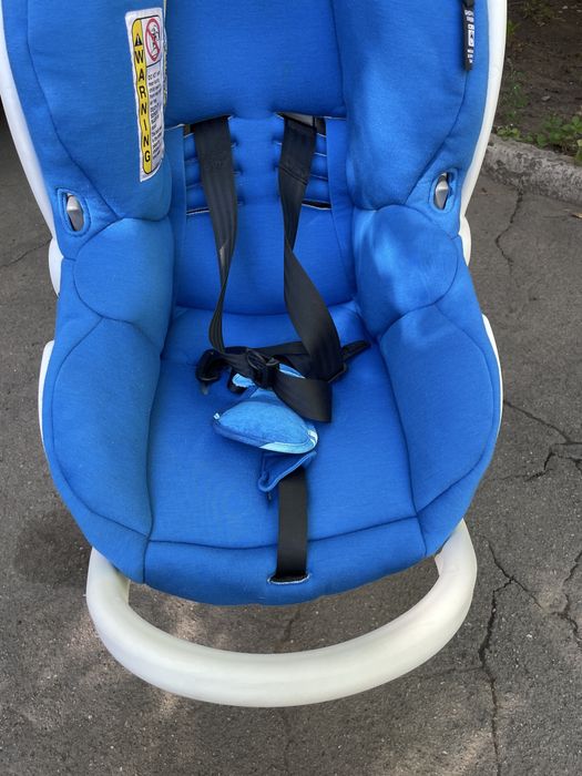 Автокрісло з  народження
