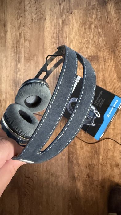 Навушники Sennheiser momentum on ear