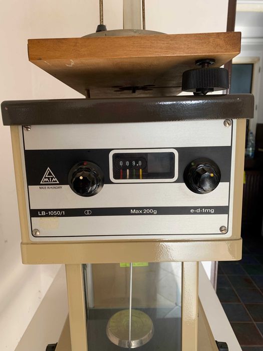 Waga laboratoryjna elektorniczna