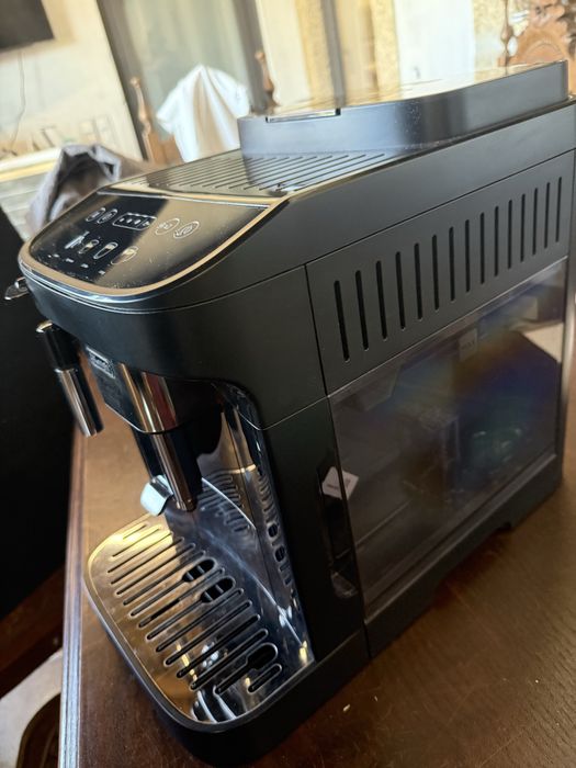 Maquina cafe Delonghi Magnifica EVO