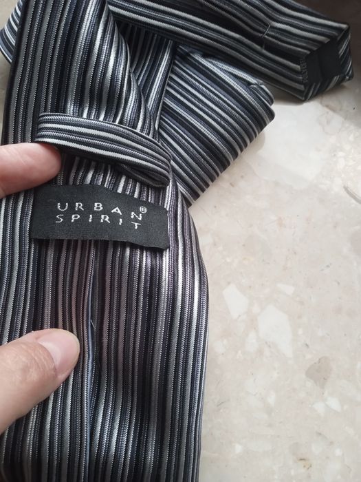 Krawat męski odcienie szarości
