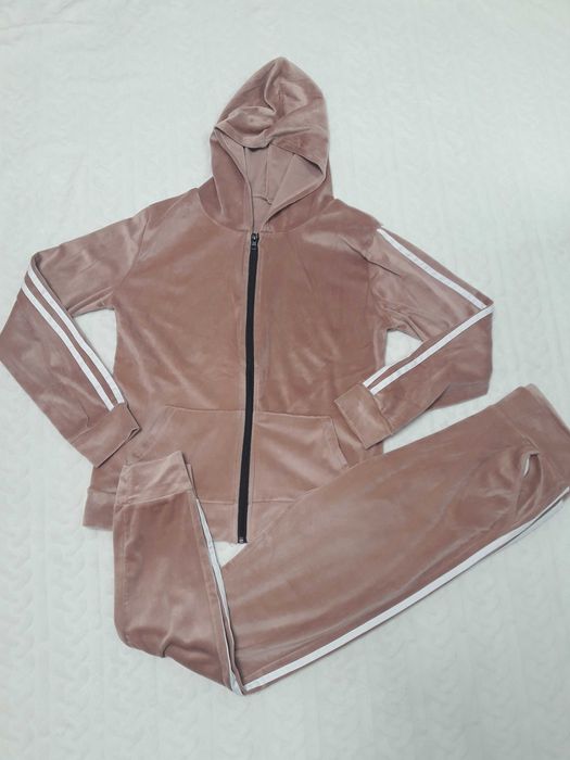 Продам платье на девочку