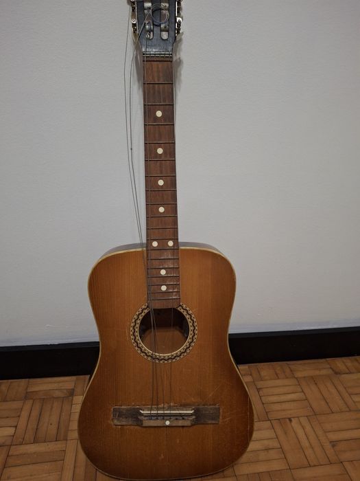 Gitara akustyczna