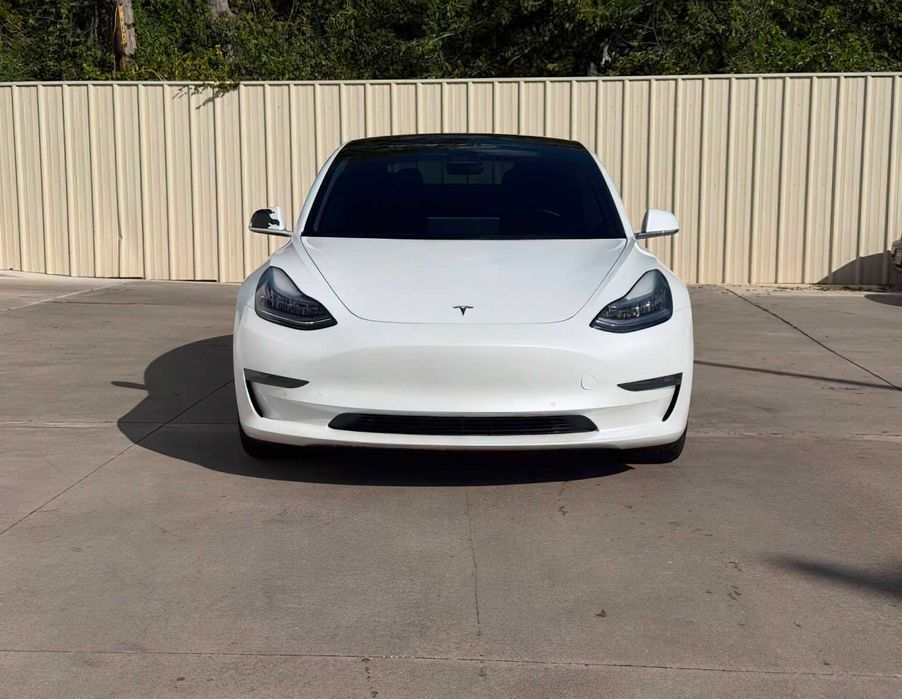 Tesla Model 3 Performance      2020
