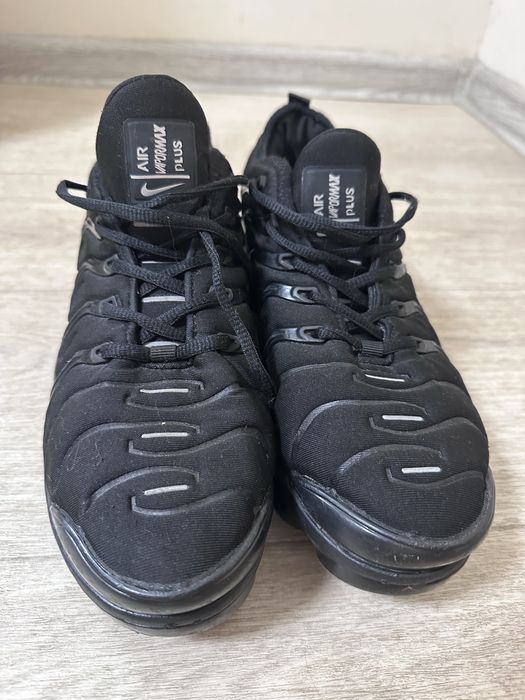 Продам кроси Air