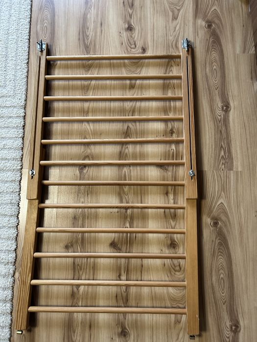 Bramka na schody rozsuwana