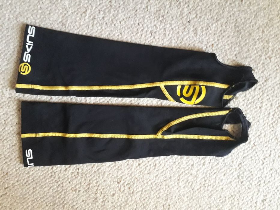 Opaski kompresyjne na łydki SKINS