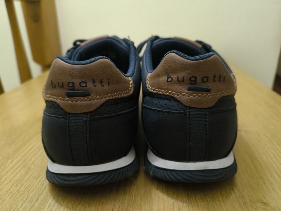 Buty Bugatti sneakersy 41