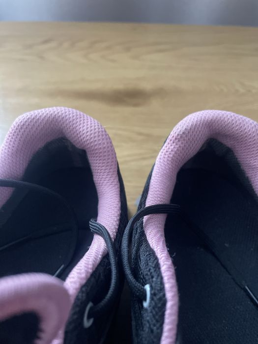 Це жіночі трекінгові кросівки Mammut