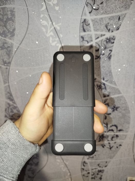 Подставка под телефон