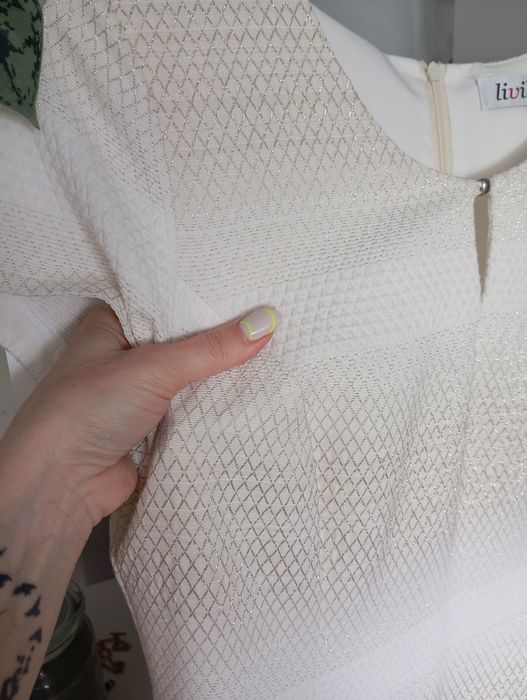 Śliczna sukienka 42/119zł,jak nowa