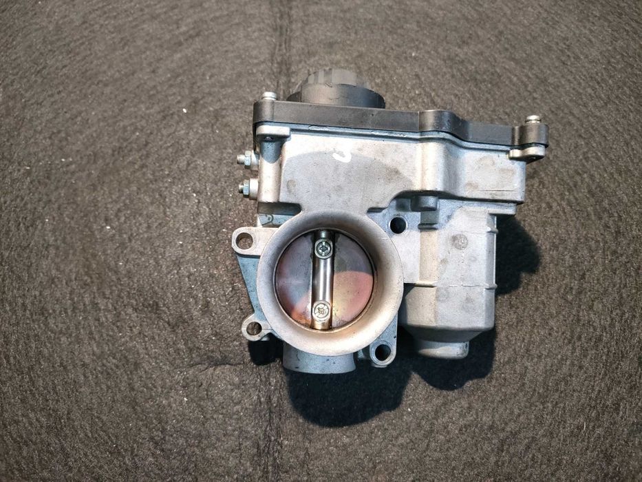 Nissan Micra K-12 przepustnica