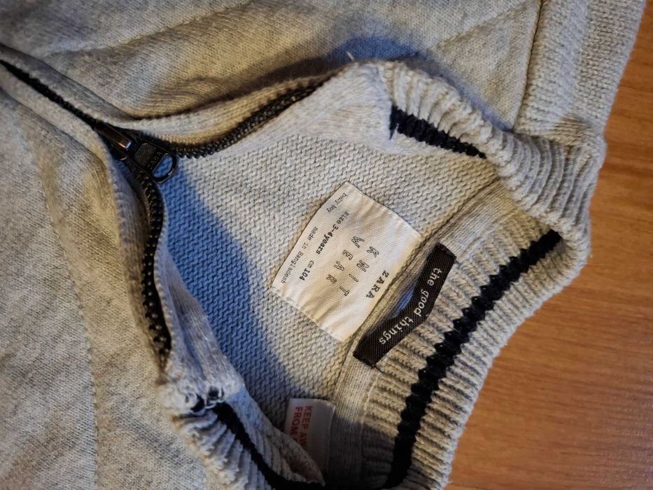 Sweterek szary Zara 104