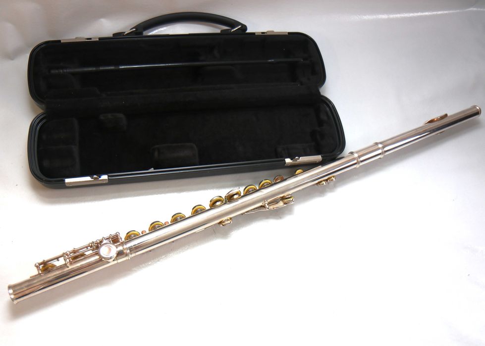 Flauta transversal Yamaha Advantge 200AD em bom estado