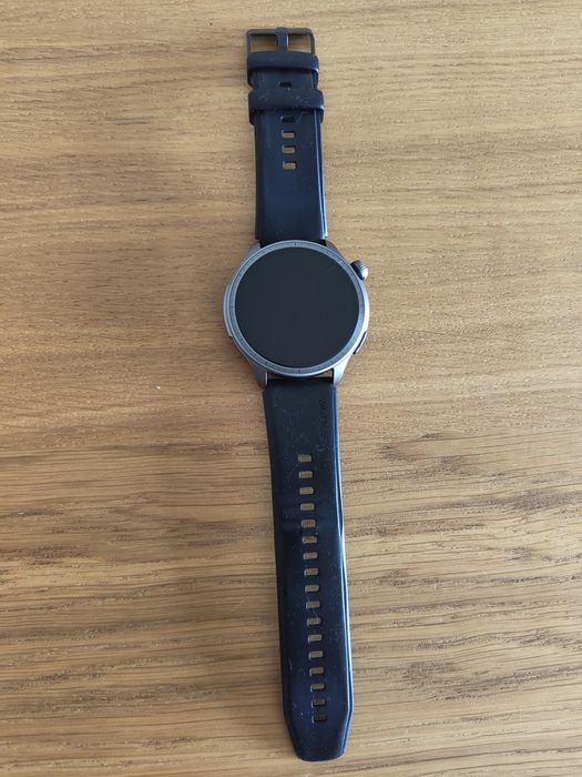 Smartwatch Amazfit Balance (ecrã partido mas funcional)