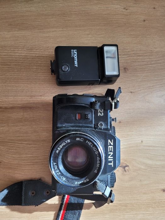 Zenit 122 + Helios 44M-4 + lampa