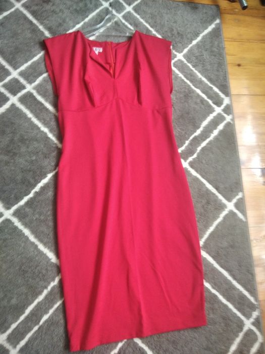 Czerwona sukienka