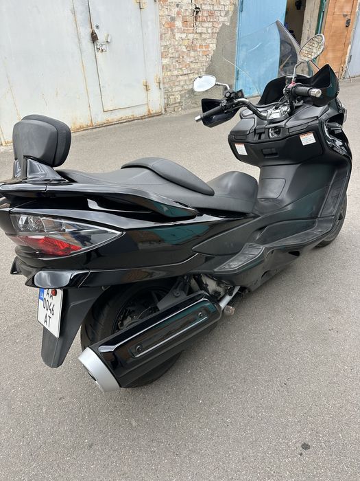 Suzuki skywave 250