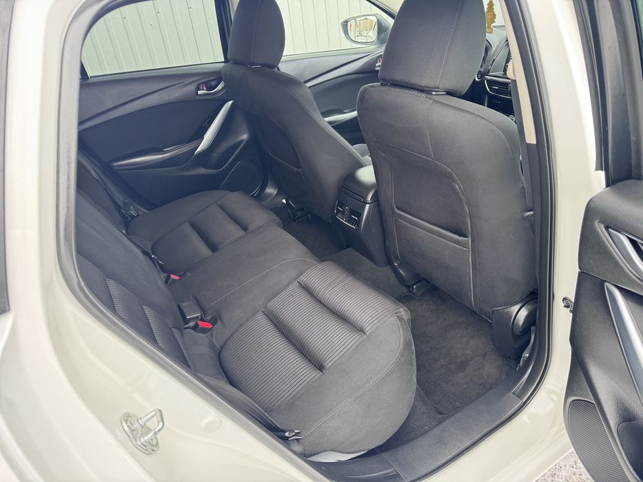 Mazda 6 2.2 d автомат з Швейцарії