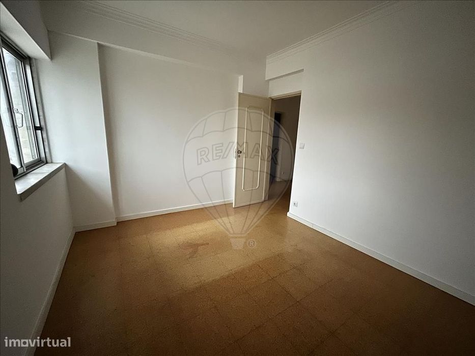 Apartamento T2 para venda — Agualva E Mira-Sintra, Lisboa